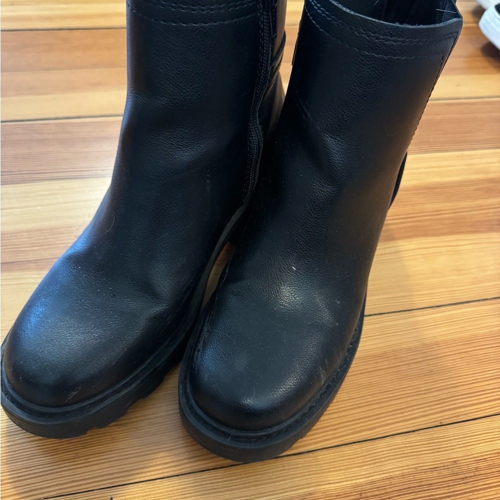 Kohl's Classic Black Ankle Booties